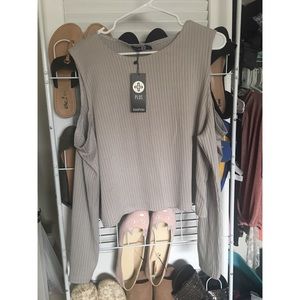 Boohoo Plus Cold Shoulder Crop Top US 20